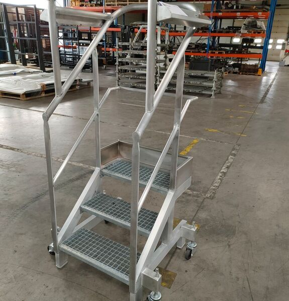 05   Marche Pied Mobile